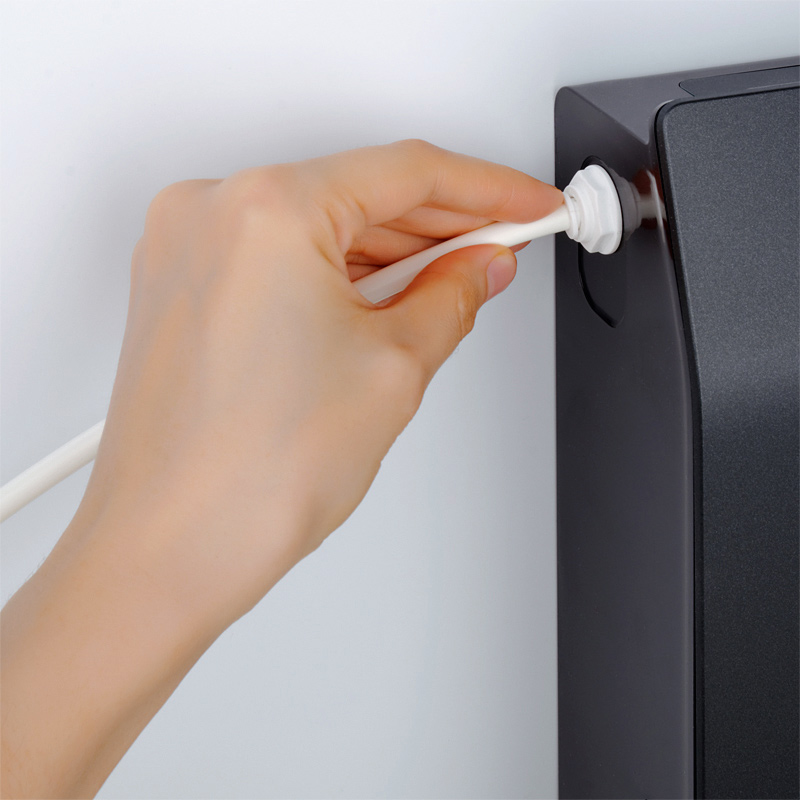 Push-to-connect quick fittings for easy tube connections